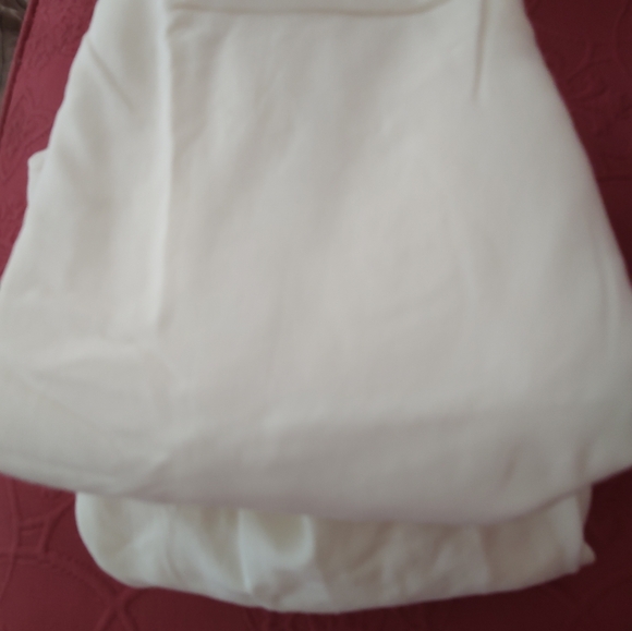 Croscill Twin Comforter Set, NWOT - Picture 9 of 10